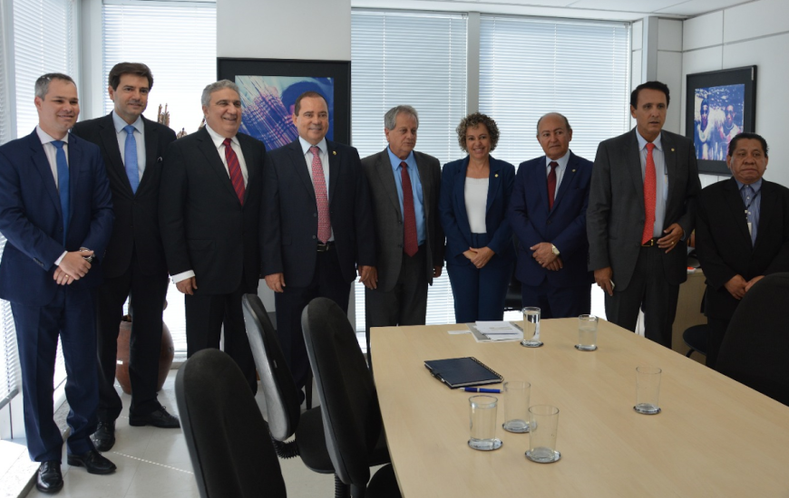 Bancada participa de reunião na Funai