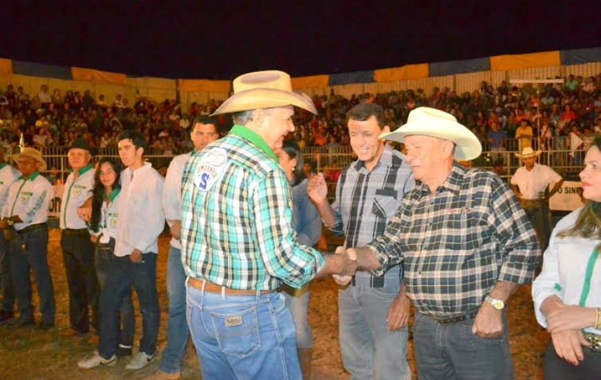 Paulo Carneiro participa da abertura