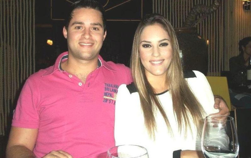 Casal confirma casamento para 2013