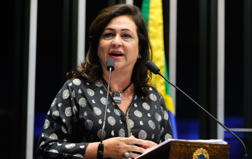 Projeto de senadora extingue cobrança do Funrural