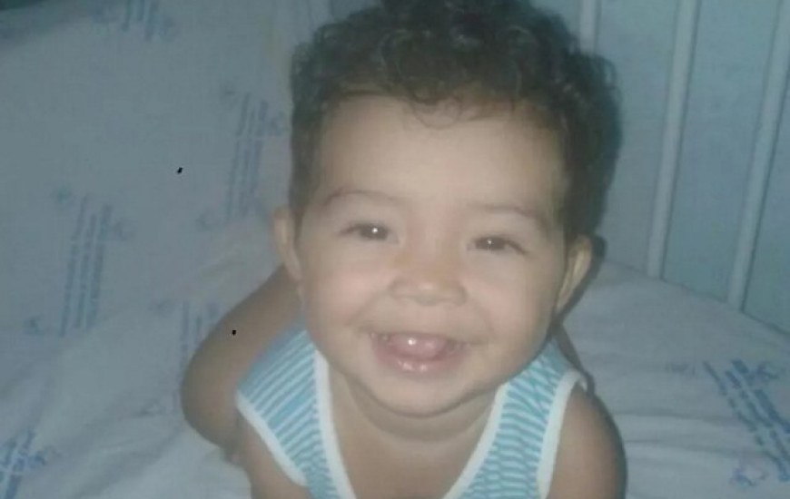 Corpo do bebê foi enterrado nesta quinta-feira, em Araguacema