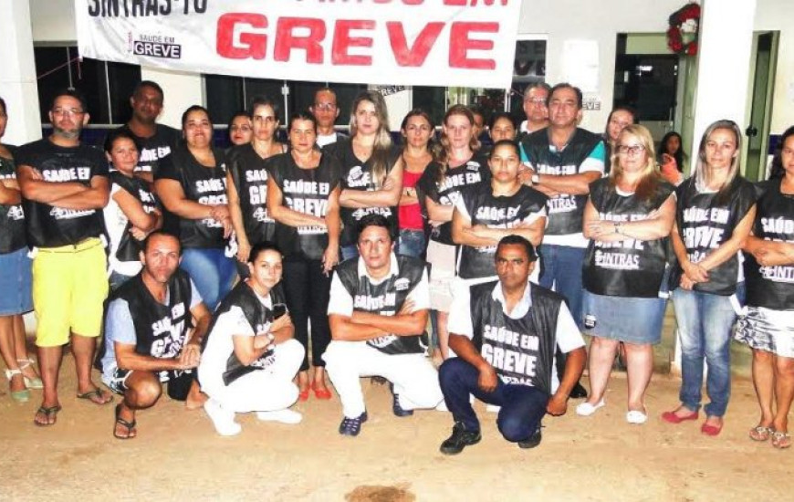 Categoria manterá greve até pagamento integral
