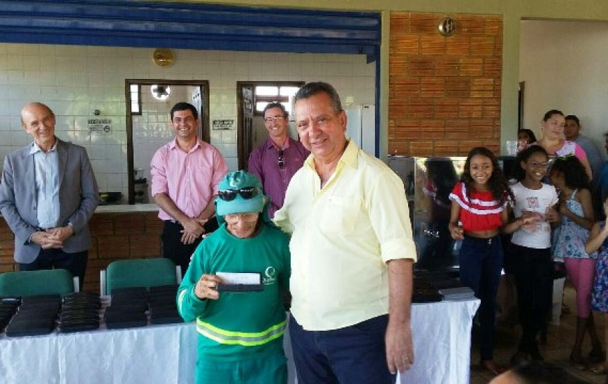 Deputado acompanha lançamento de projeto