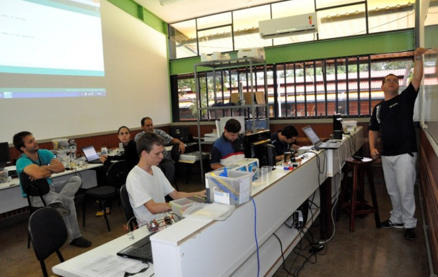 Concurso para professor é prorrogado