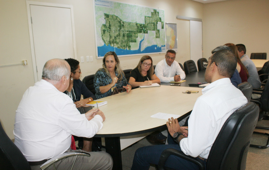 Chiareloto com Diretoria Regional dos Correios.