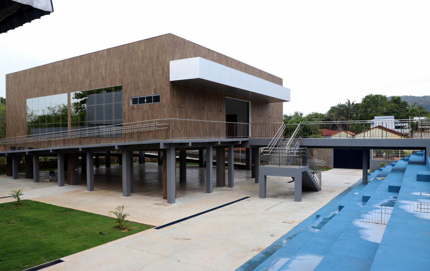 Vista parcial do auditório do Colégio Militar Duque de Caxias