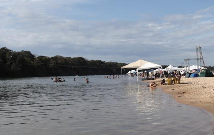 Praia no município de Peixe