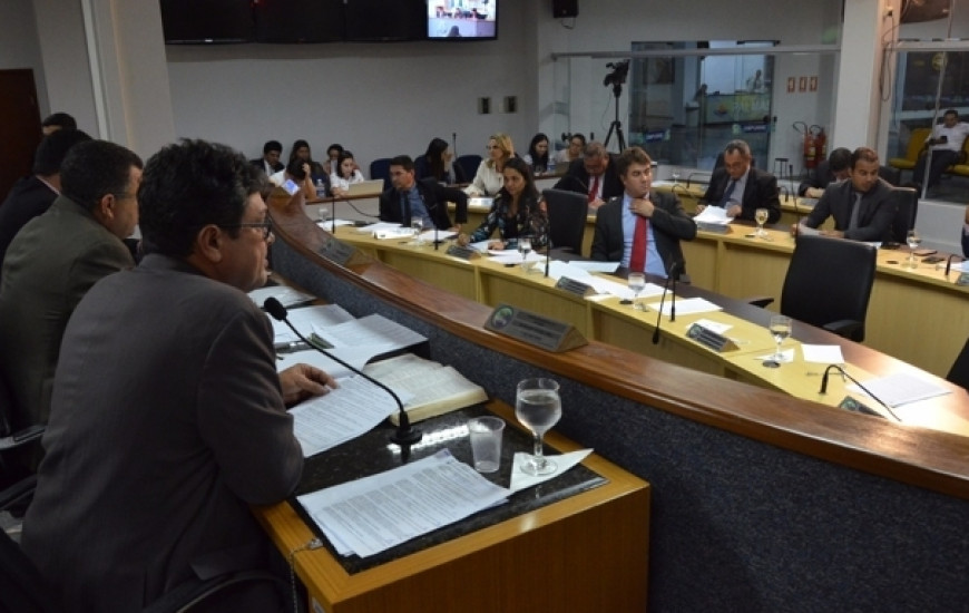 Leis foram aprovadas pelos vereadores na Câmara de Palmas