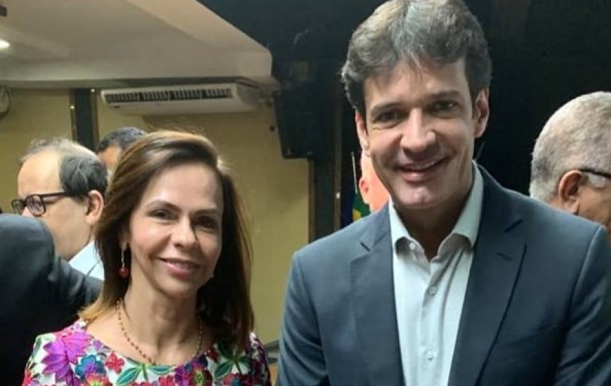 Dorinha e ministro do Turismo 