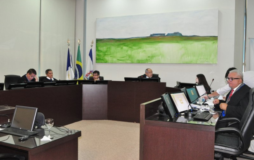 Ao todo 27 membros do TCE serão beneficiados