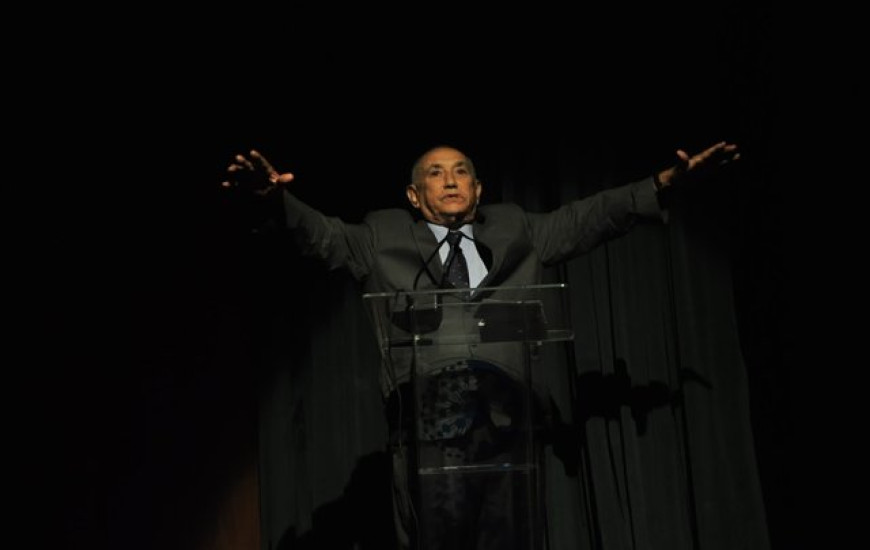 Governador gesticula necessidade de infraestrutura