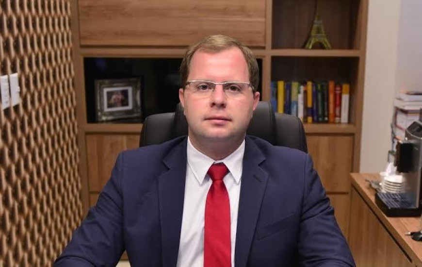 Advogado Leandro Manzano