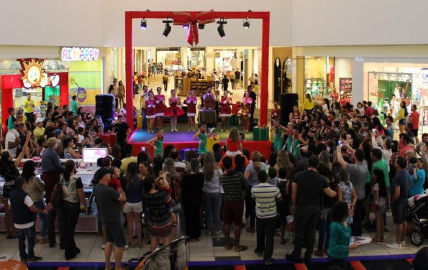 Papai Noel chegou no último sábado