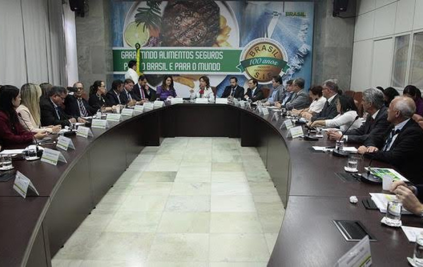 Ministra se reúne com Superintendências Federais