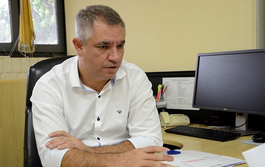 Fabrício explica funcionamento do Refis 