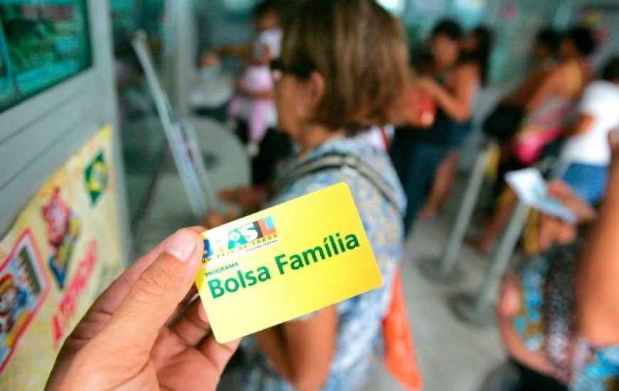 Prefeitura contrata atendentes