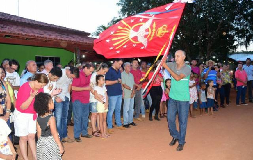 Senador recepcionou o pouso do Divino em evento tradicional do Estado