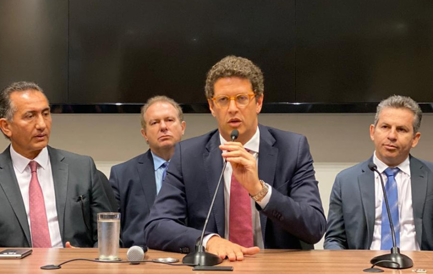  Encontro em Brasília teve o objetivo de discutir o combate ao desmatamentoa