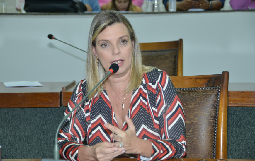 Deputada estadual Claudia Lelis (PV)