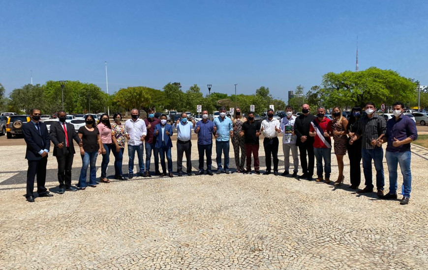 Antonio Andrade, Eli Borges, Joseph Madeira e vereadores.