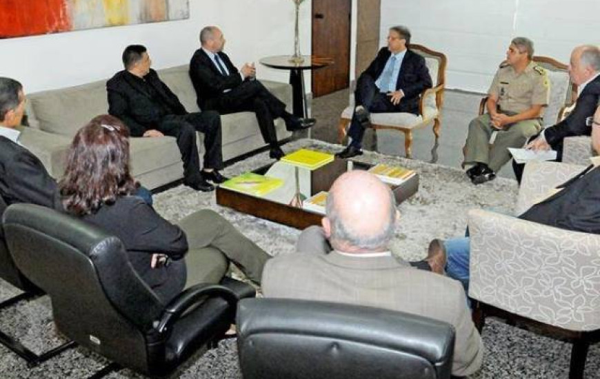 Reunião com governo e Banco Mundial, em 2015