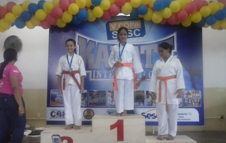 Ana Julya foi campeã da categoria Kumite Individua