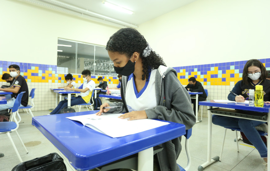 Governo anunciou nessa segunda, 20, o retorno das aulas presenciais em 2022