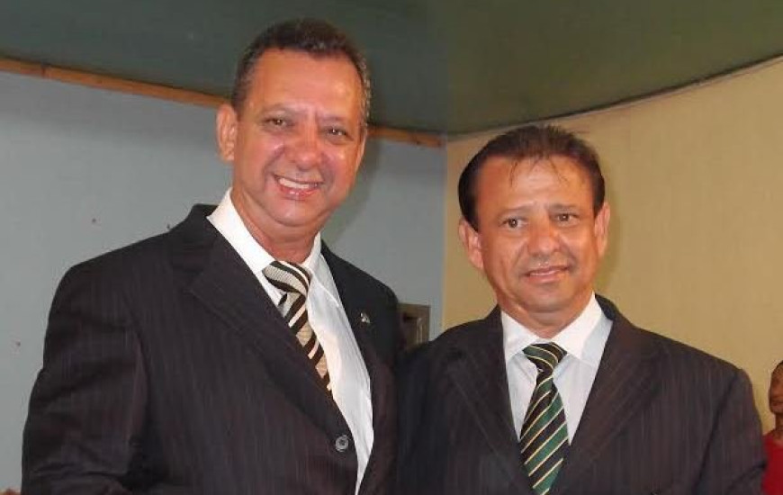 O deputado ao lado do prefeito Otoniel