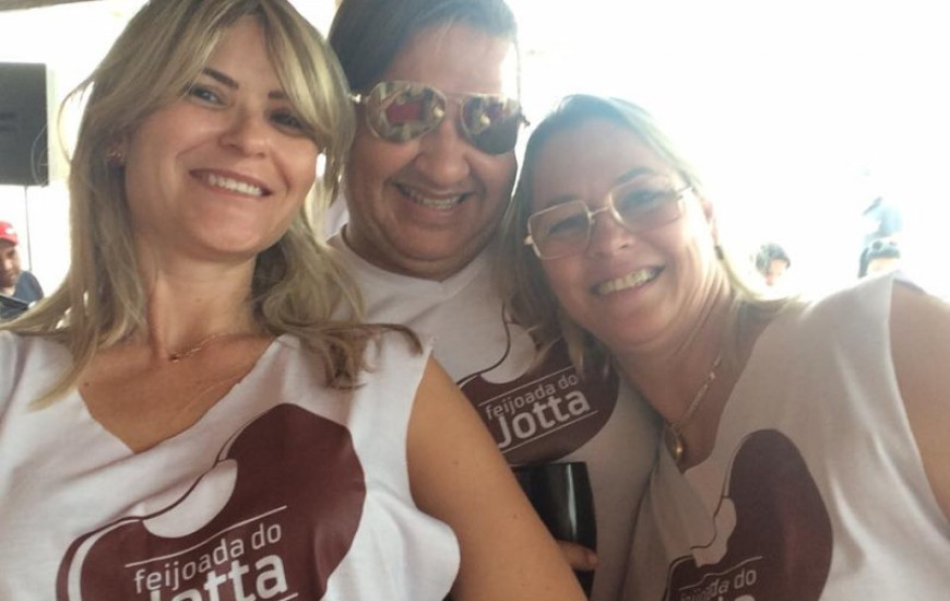 Flávia Neiva, Jotta e Lara Diniz