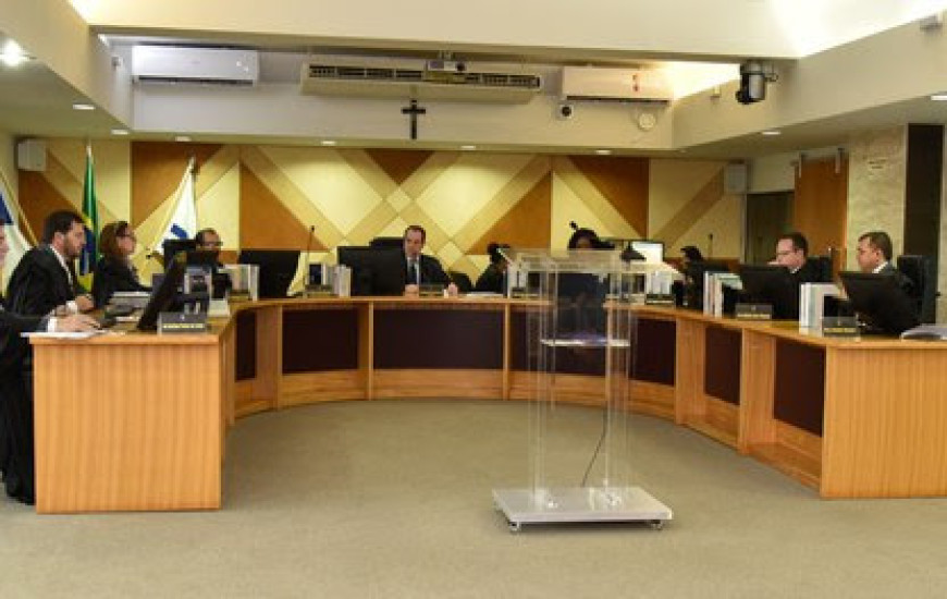 Sessão ordinária realizada nesta quarta-feira