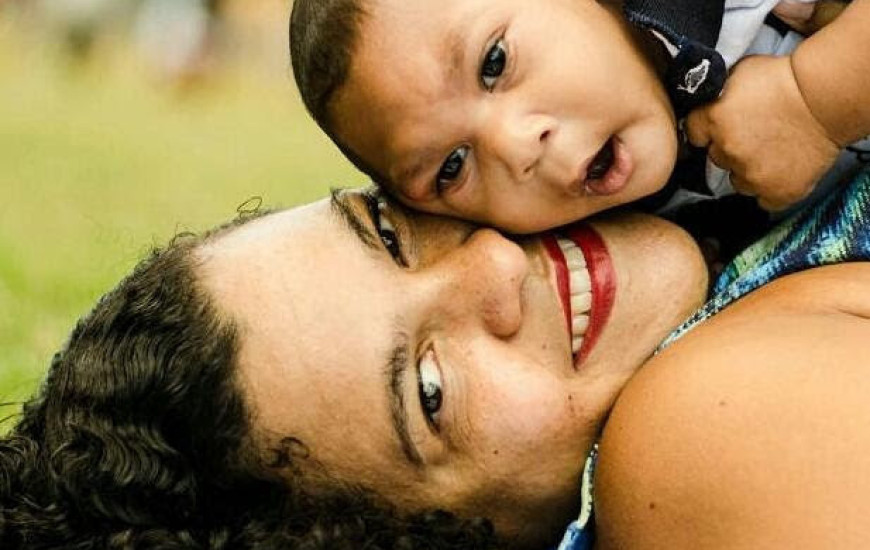 Eulina Silva Farias e o filho Deividy Farias Batista