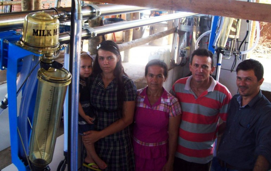 Casal apresenta produção leiteira