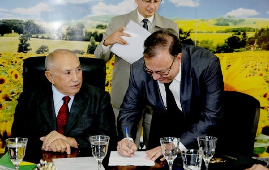 José Eliú toma posse como secretário