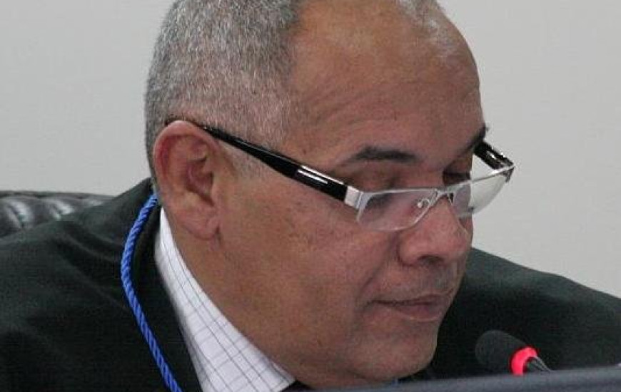 Praxedes pode disputar novo mandato