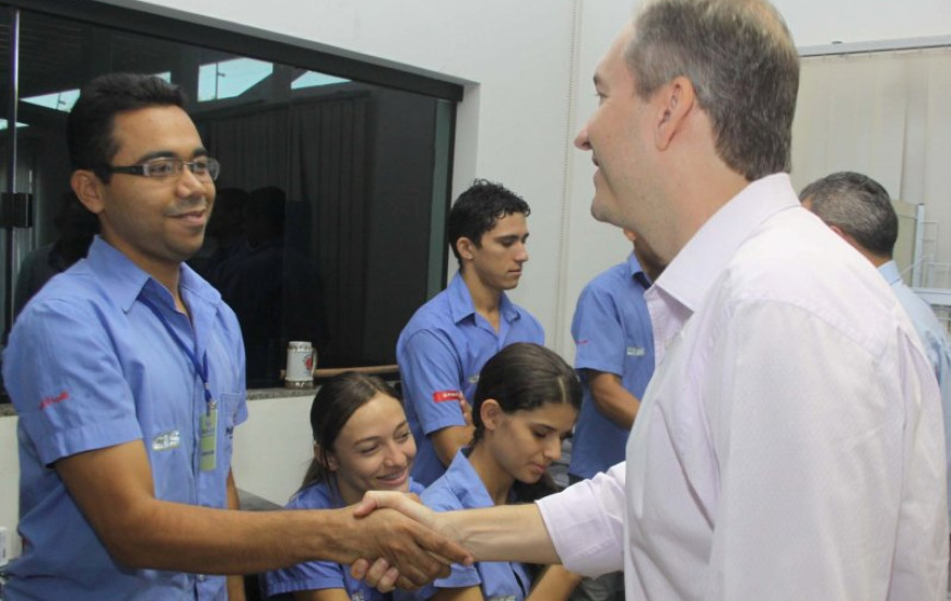 Alan se reúne com trabalhadores