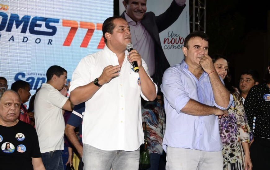 Gomes em inauguração de comitê