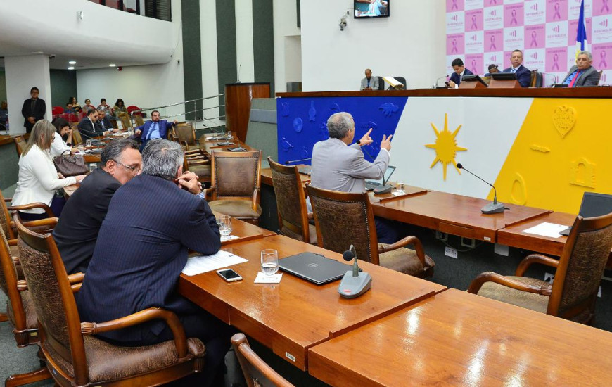 Sessão debateu incentivos fiscais para empresas