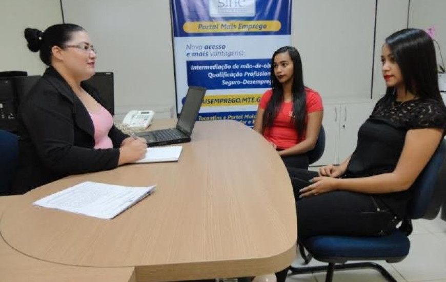 Candidatos recebem orientações no Sine