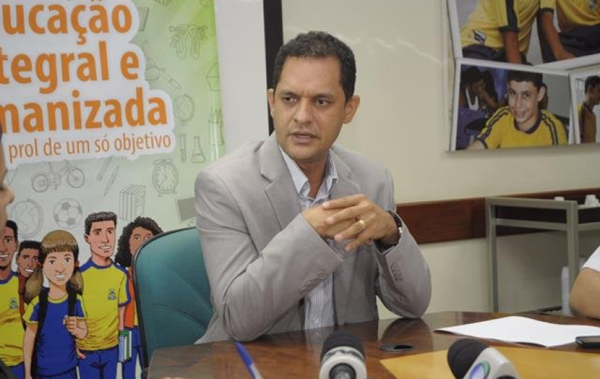 Adão diz que proposta vai ser mantida