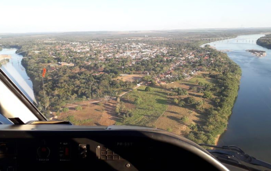 O helicóptero do CIOPAER dará apoio à Operação Praia Segura