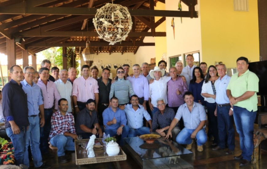 Kátia Abreu reúne presidentes de sindicatos rurais em sua casa