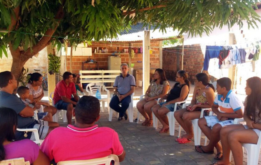 Deputado Zé Roberto se reúne com chacareiros