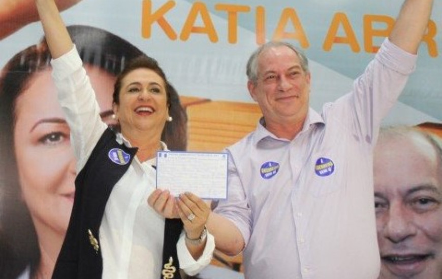 Kátia deve ser anunciada como vice oficialmente nesta segunda