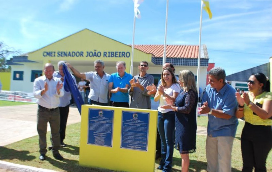 Deputada Luana Ribeiro participa de evento
