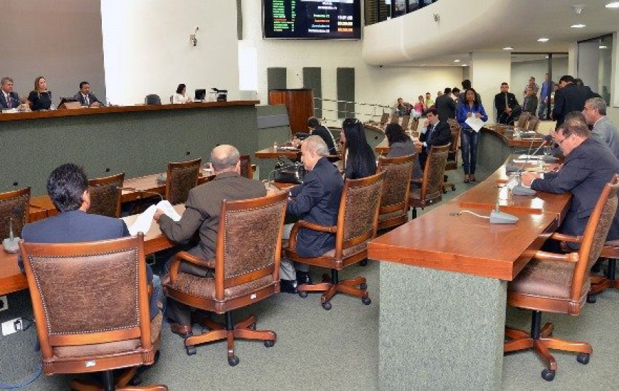 Deputados aprovam LOA por unanimidade