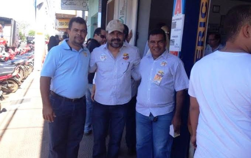 Aragão fez caminhada pelas ruas de Gurupi