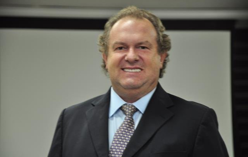 Carlesse encaminha nota sobre sua situação na AL