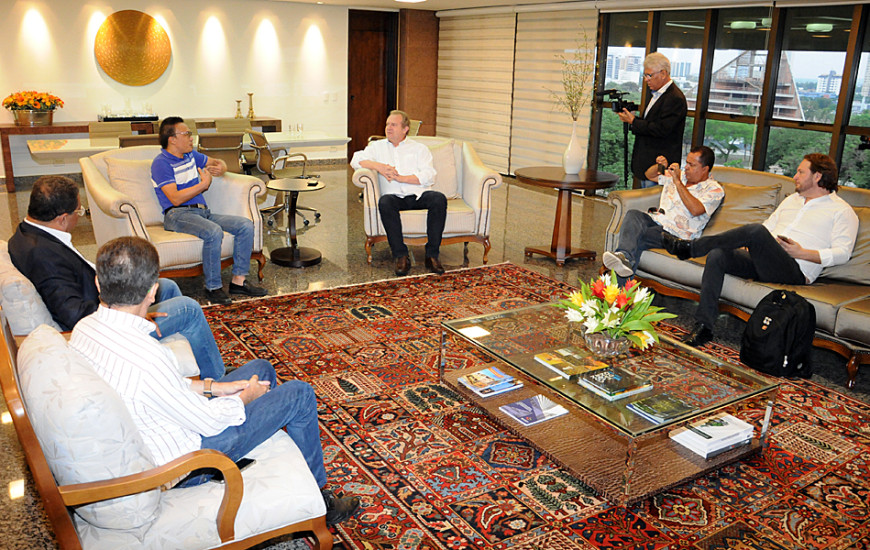 Mauro Carlesse recebeu o empresário Wang Guang na última quinta, 11