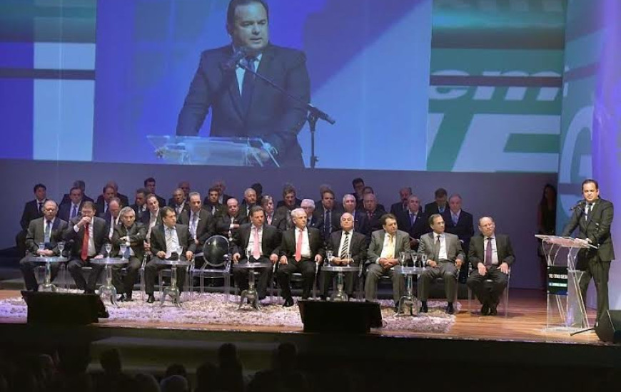 Pires representou o presidente da CNI no evento