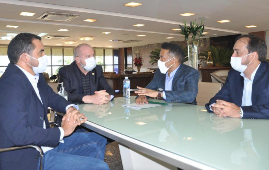 Reunião ocorreu nesta segunda-feira, 14.